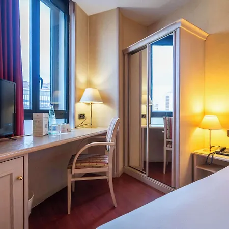 Petit Palace Junior Anteriormente Sunotel Junior 2* Barcelona