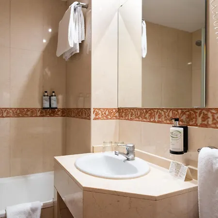 Sunotel Junior Szálloda 2*